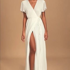 NWT Lulus cream/white wrap dress